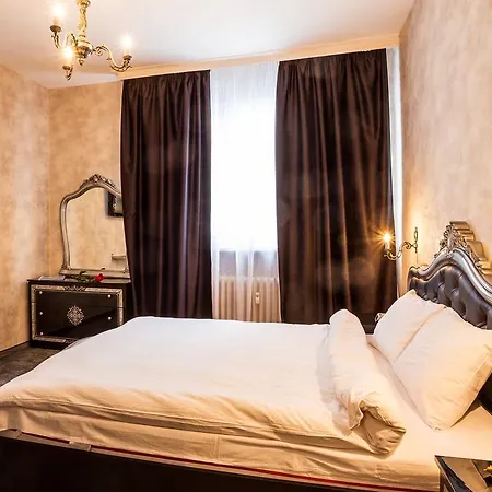 Grand Apartment *